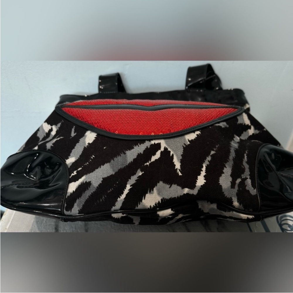 Betsyville Zebra Print Tote with Black Handles - Picture 6 of 7